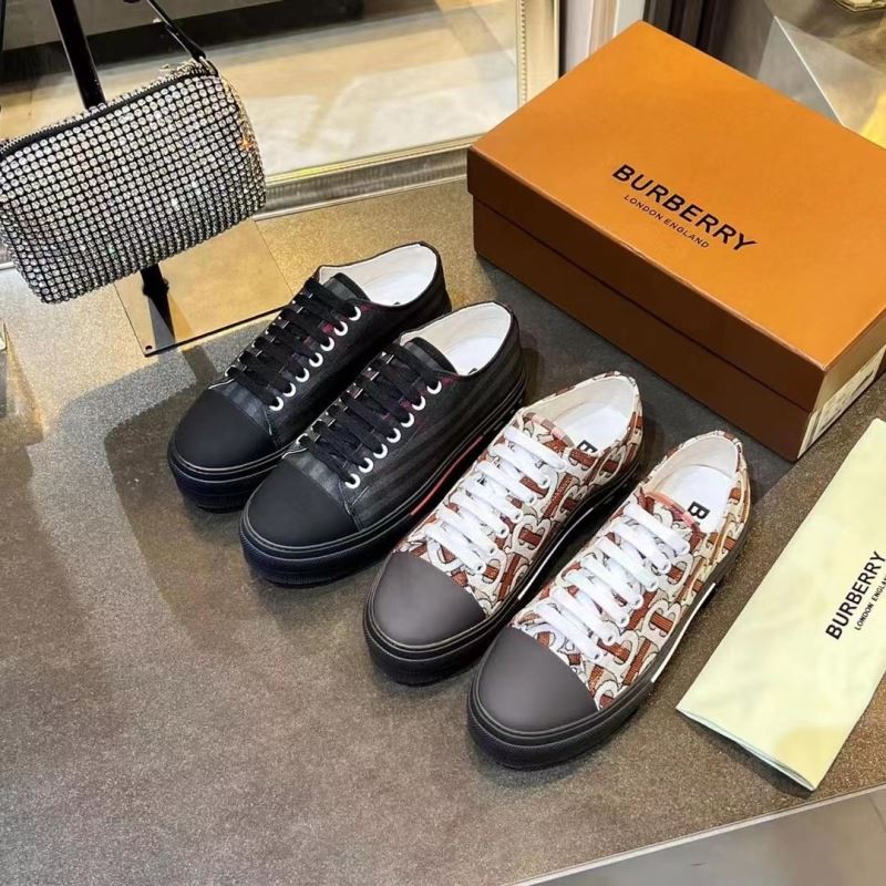 Burberry Low Shoes